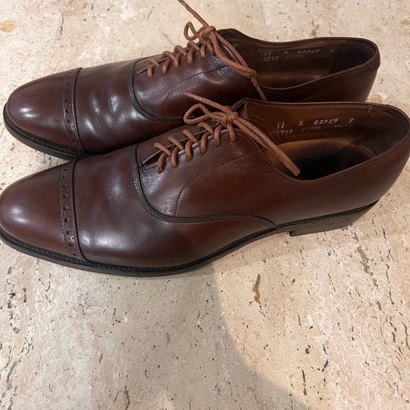 ALLEN EDMONDS Fifth Avenue Cap-Toe Leather Oxford Dress Shoe Size 11A Mahogany main image 6